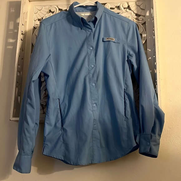 Columbia Tops - Columbia-PFG button down top